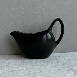 VINTAGE MCM modernist design creamer by staffordshire england.. excellent ⭐️